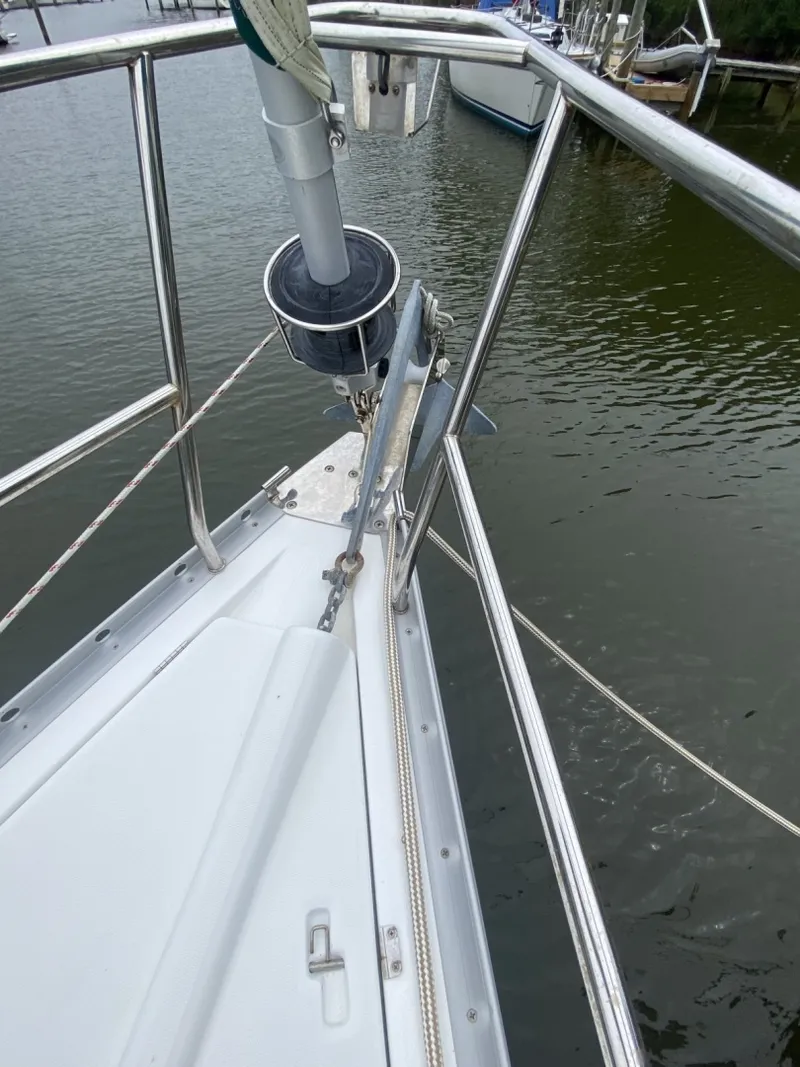 Slide: The Image of Beneteau 373 2004 - 6347996