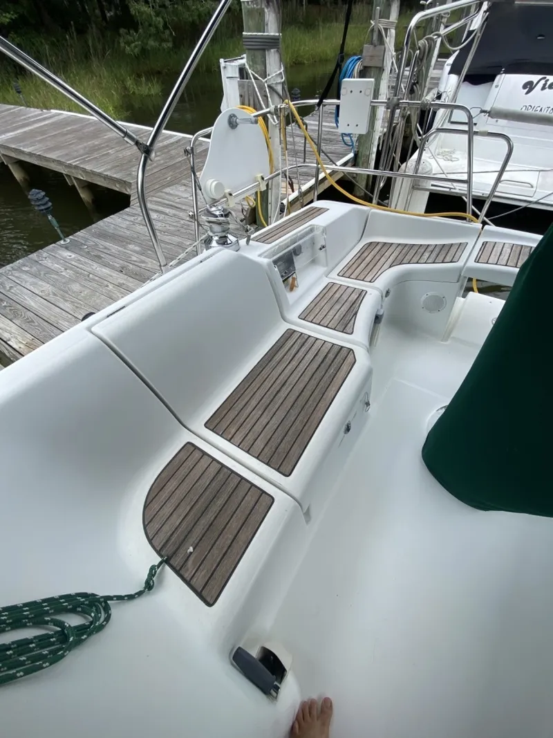 Slide: The Image of Beneteau 373 2004 - 6348017