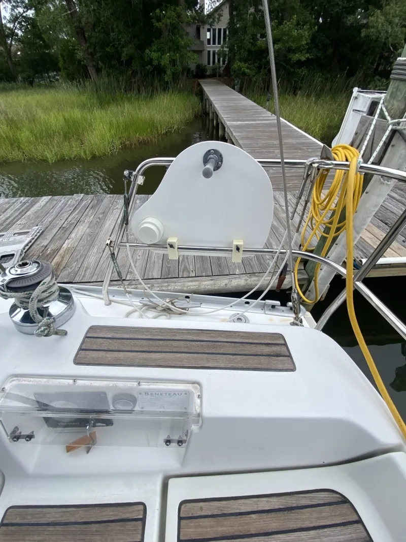 Slide: The Image of Beneteau 373 2004 - 6348025