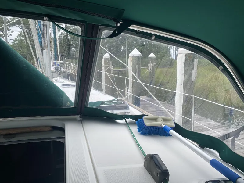 Slide: The Image of Beneteau 373 2004 - 6348034