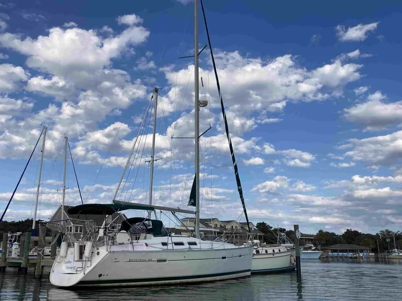 Slide: The Image of Beneteau 373 2004 - 6259071