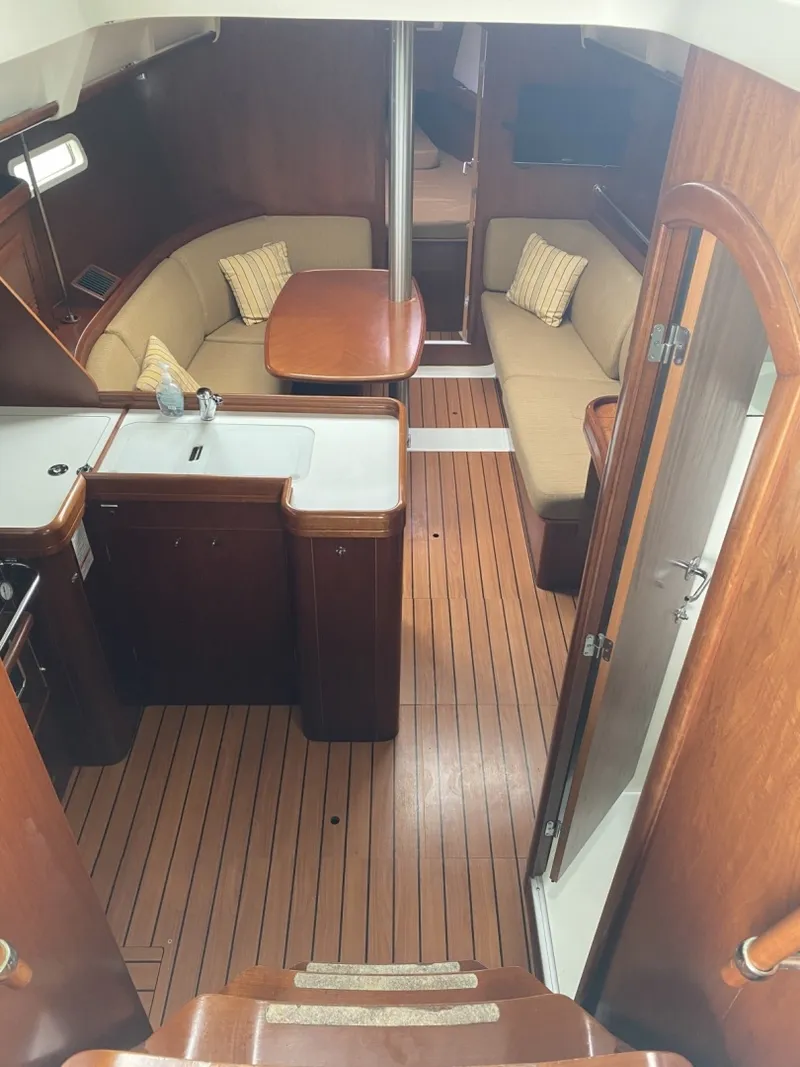 Slide: The Image of Beneteau 373 2004 - 6348091