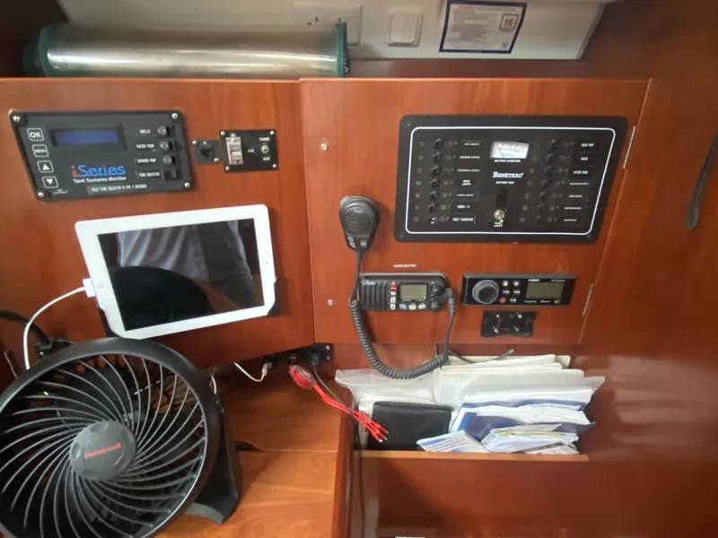 Slide: The Image of Beneteau 373 2004 - 6348097