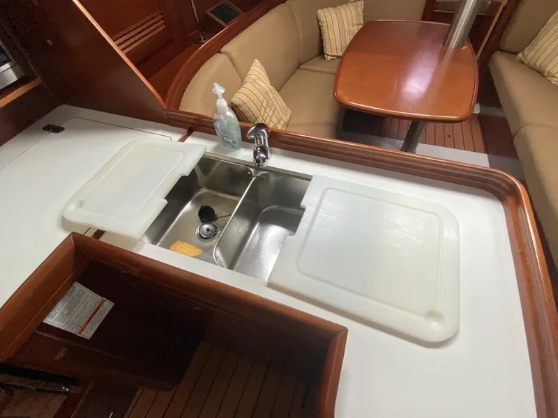 Slide: The Image of Beneteau 373 2004 - 6348155