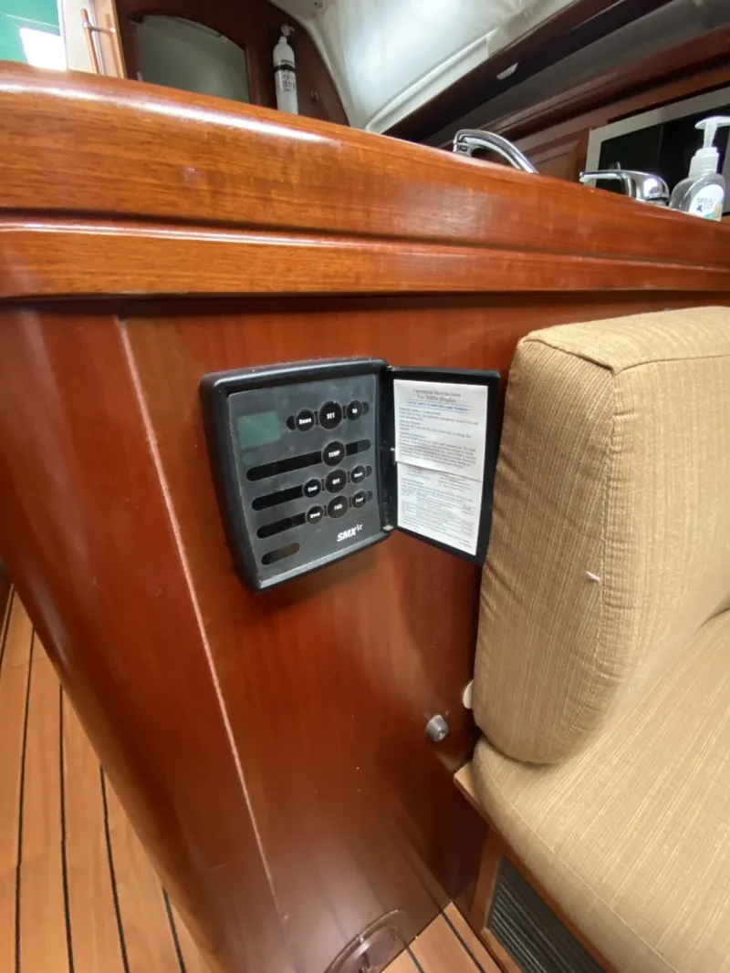 Slide: The Image of Beneteau 373 2004 - 6348197