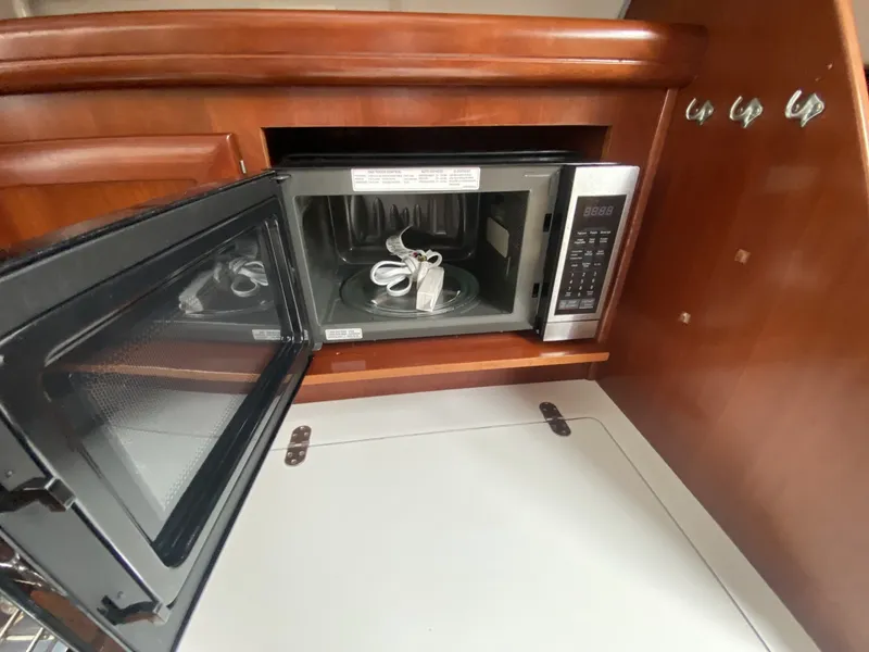 Slide: The Image of Beneteau 373 2004 - 6348200