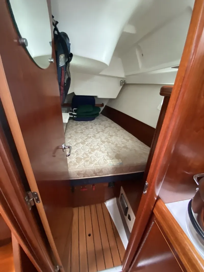 Slide: The Image of Beneteau 373 2004 - 6348202