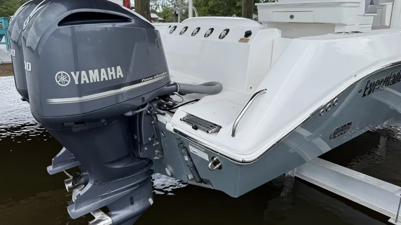 Slide: The Image of Everglades 295 Center Console 2016 - 6289912