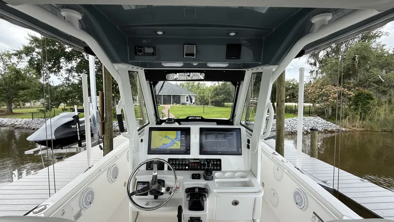 Slide: The Image of Everglades 295 Center Console 2016 - 6289939