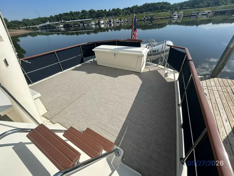 Slide: The Image of 42' Hatteras sundeck2 - 6248126