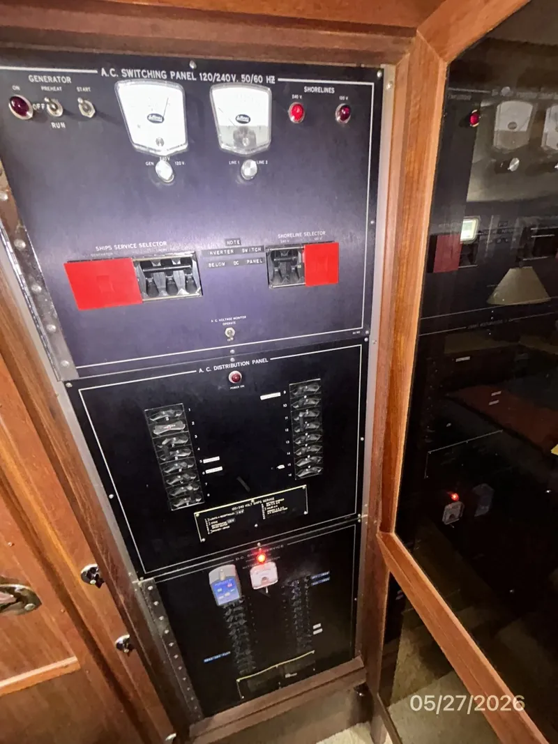 Slide: The Image of 42' Hatteras salon electrical panel - 6248052