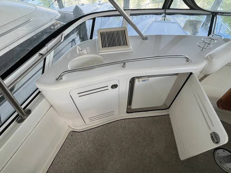 Slide: The Image of Sea Ray 480 Sedan Bridge 2003 - 6248342
