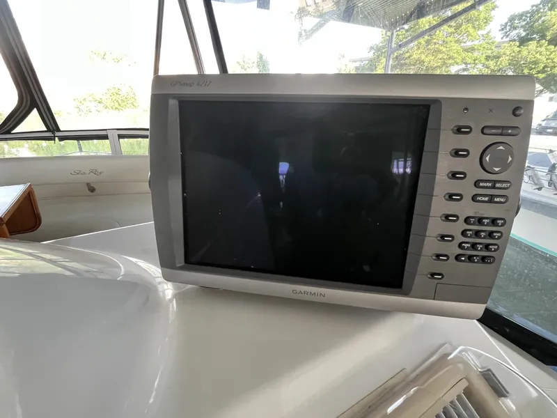 Slide: The Image of Sea Ray 480 Sedan Bridge 2003 - 6248352