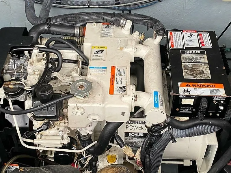 Slide: The Image of Sea Ray 320 Sundancer 2004 - 6248780
