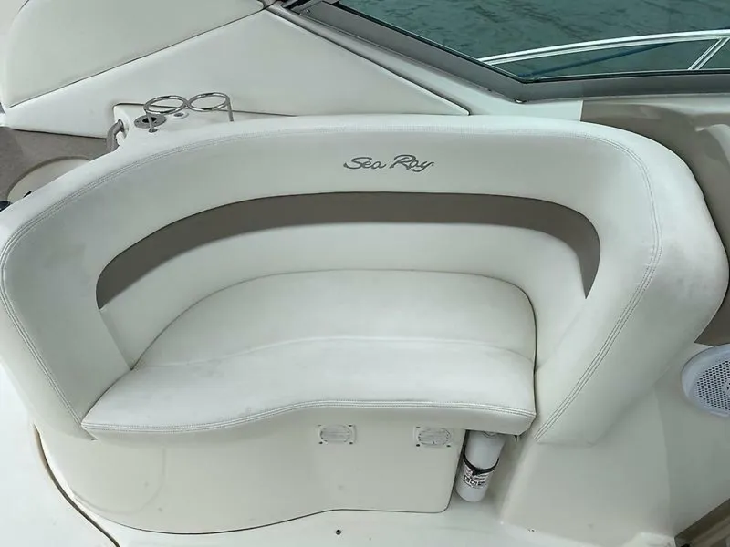 Slide: The Image of Sea Ray 320 Sundancer 2004 - 6248770