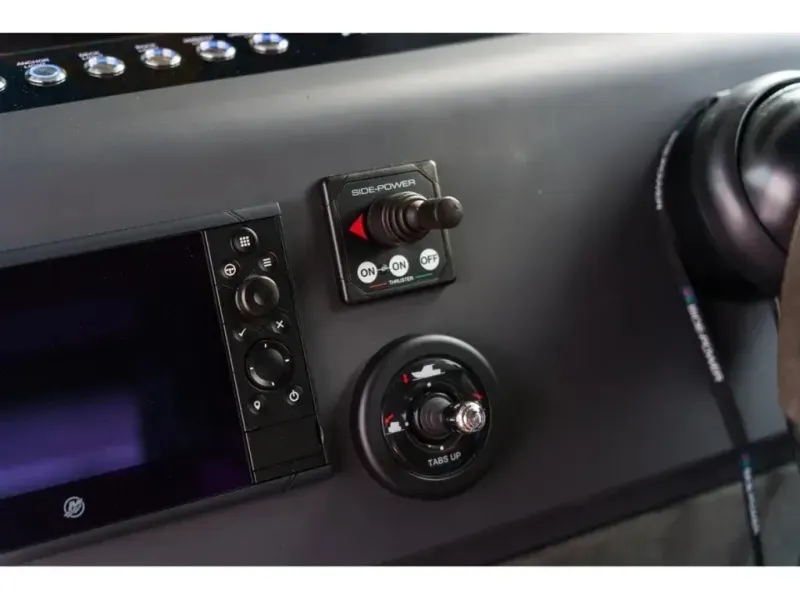 Slide: The Image of Axopar 37 XC CROSS CABIN 2022 - 6248649