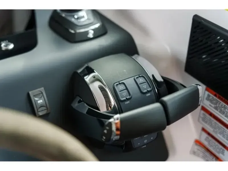 Slide: The Image of Axopar 37 XC CROSS CABIN 2022 - 6248652