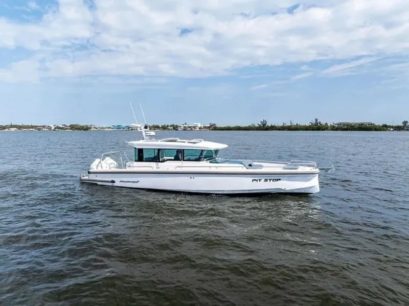 Slide: The Image of Axopar 37 XC CROSS CABIN 2022 - 6248658