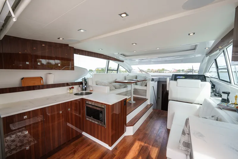 Slide: The Image of Cruisers Yachts 46 2023 - 6248736