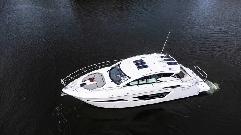 Slide: The Image of Cruisers Yachts 46 2023 - 6248730