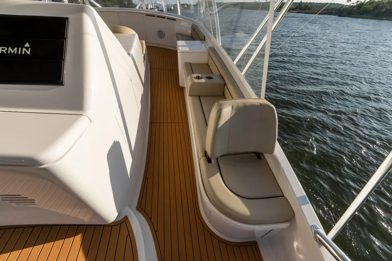 Slide: The Image of Jarrett Bay 84 2021 - 6249279