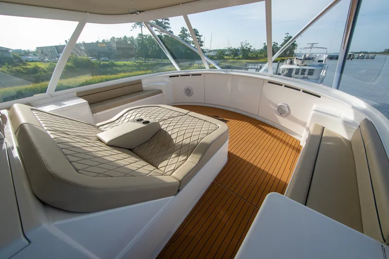 Slide: The Image of Jarrett Bay 84 2021 - 6249287