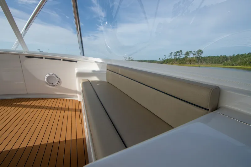 Slide: The Image of Jarrett Bay 84 2021 - 6249289