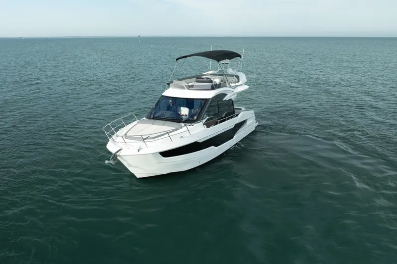 Slide: The Image of Galeon 400 Flybridge 2023 - 6249419