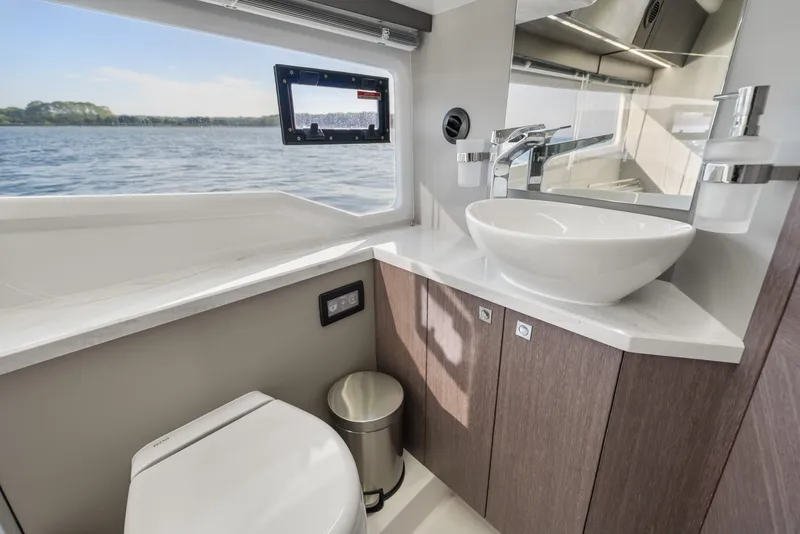 Slide: The Image of Galeon 400 Flybridge 2023 - 6249446