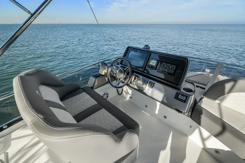 Slide: The Image of Galeon 400 Flybridge 2023 - 6249460