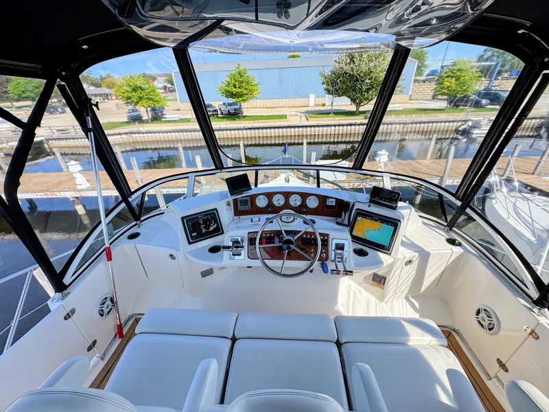 Slide: The Image of Silverton 39 Motor Yacht 2002 - 6249555