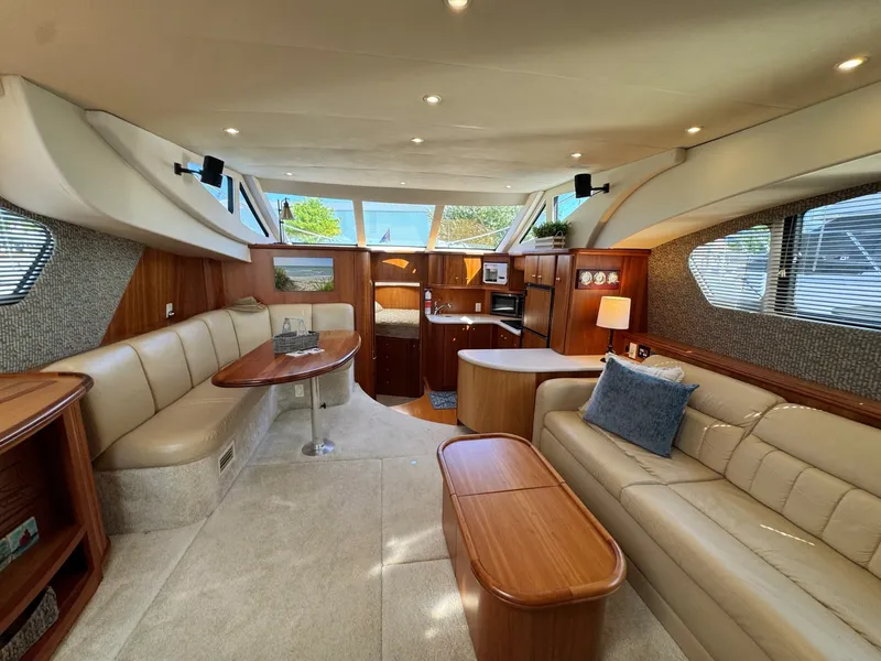 Slide: The Image of Silverton 39 Motor Yacht 2002 - 6249579