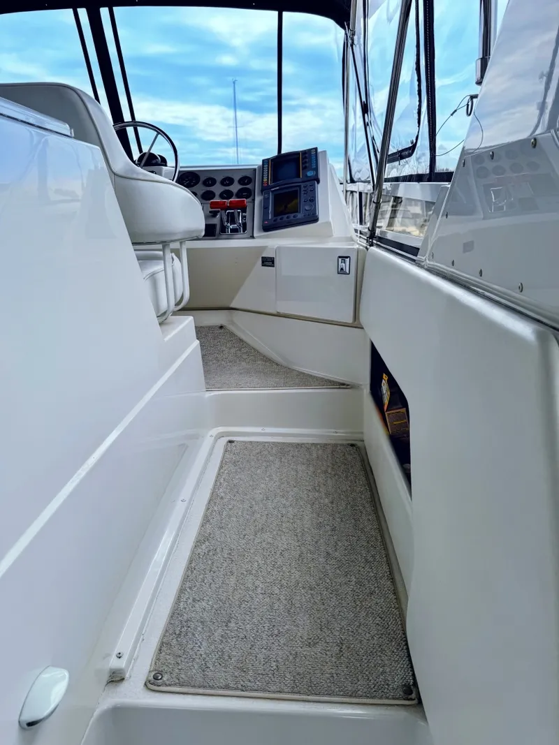 Slide: The Image of Carver Yachts 406 Aft Cabin Motor Yacht 1999 - 6249740