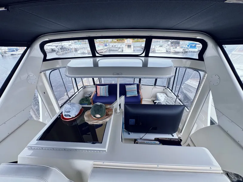 Slide: The Image of Carver Yachts 406 Aft Cabin Motor Yacht 1999 - 6249736