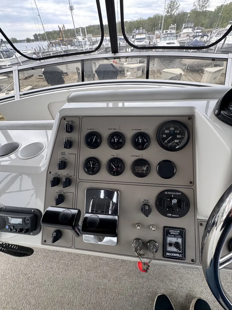Slide: The Image of Carver Yachts 406 Aft Cabin Motor Yacht 1999 - 6249732