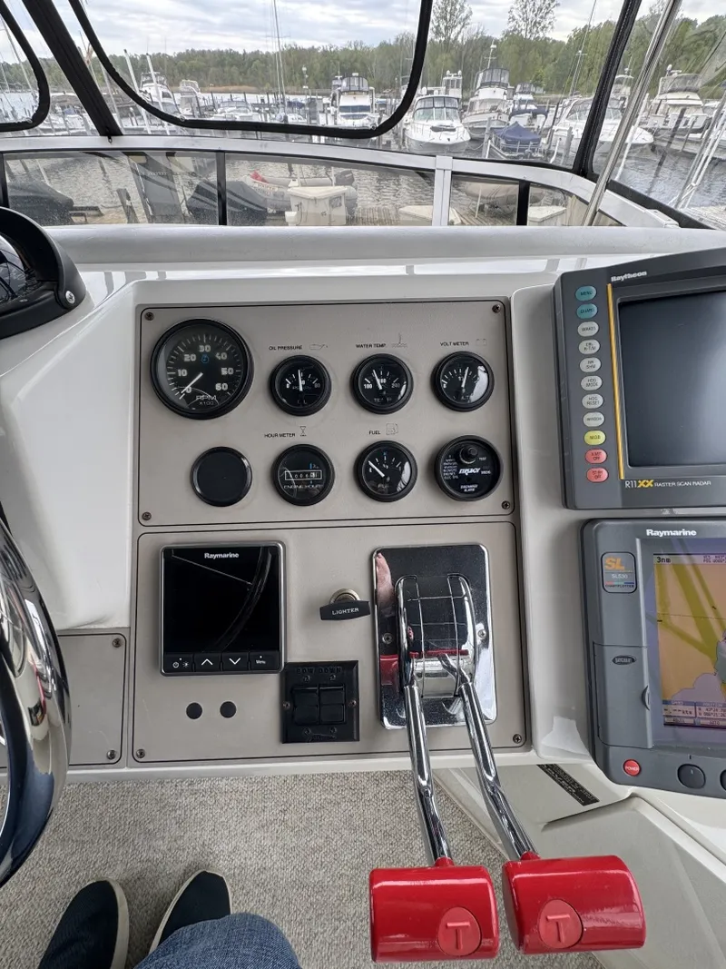 Slide: The Image of Carver Yachts 406 Aft Cabin Motor Yacht 1999 - 6249730