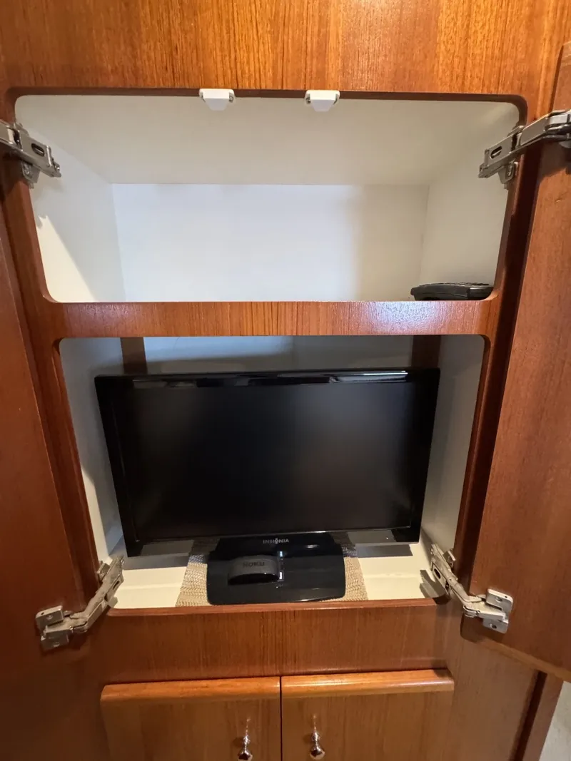 Slide: The Image of Carver Yachts 406 Aft Cabin Motor Yacht 1999 - 6249694