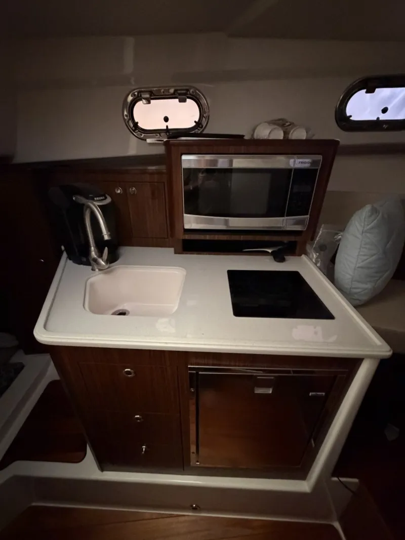 Slide: The Image of Pursuit Offshore 2016 - 6255613