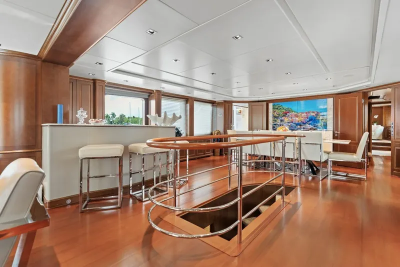 Slide: The Image of Benetti 121 Classic 2008 - 6250008