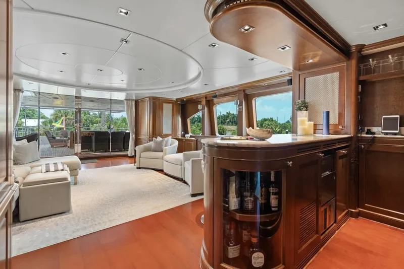 Slide: The Image of Benetti 121 Classic 2008 - 6250023