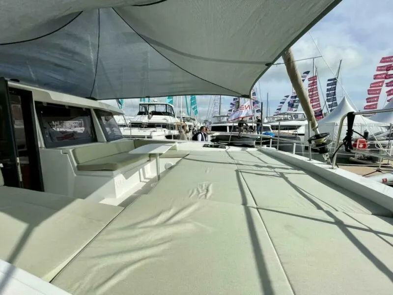 Slide: The Image of Bali 4.2 Foredeck Lounge 2 - 6249886