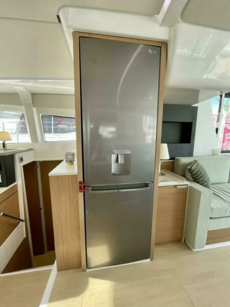 Slide: The Image of Bali 4.2 Fridge 2 - 6249858