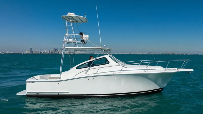 Slide: The Image of Luhrs 320 Open 2004 - 6251355