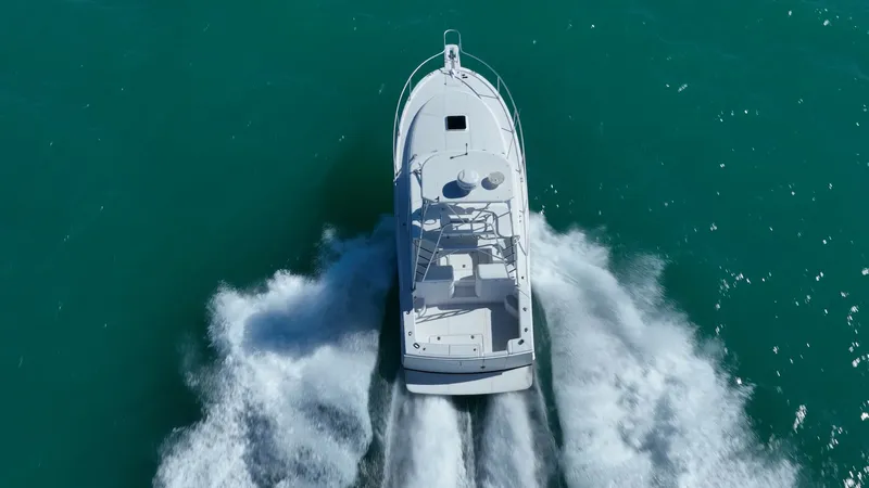 Slide: The Image of Luhrs 320 Open 2004 - 6251402