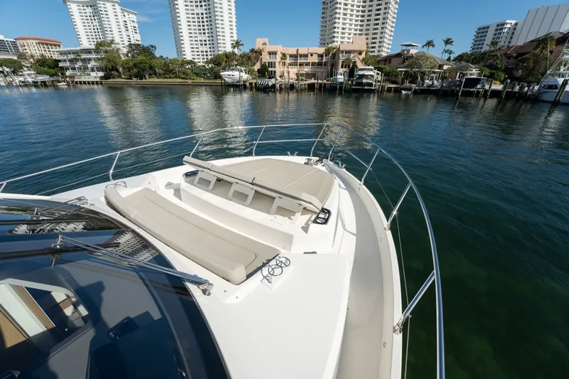 Slide: The Image of Absolute 50 Fly 2020 - 6252969