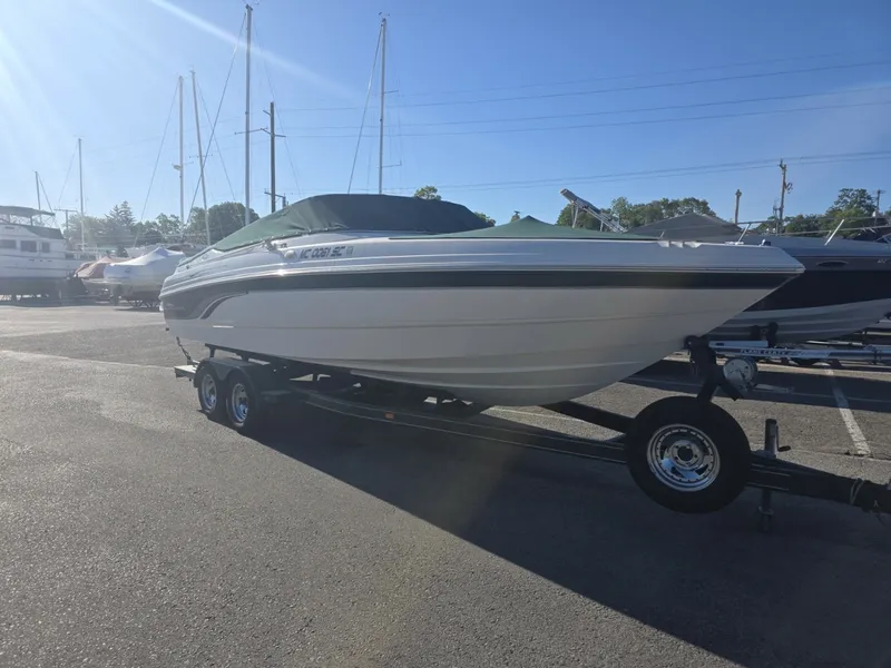 The Image of Chaparral 240 SSI 2000 - 0