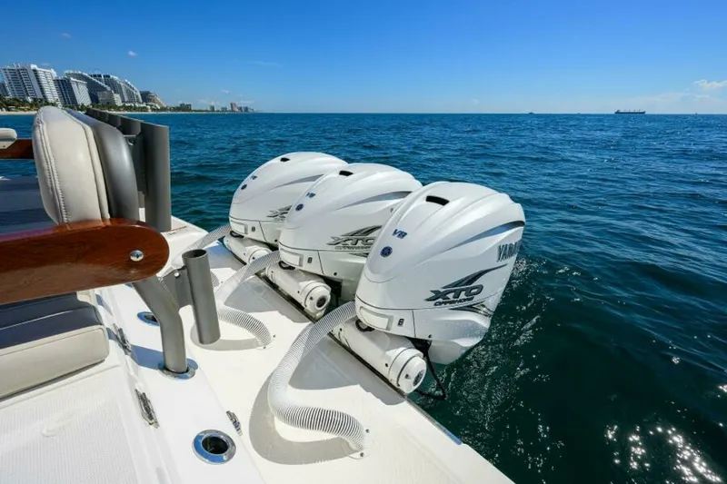 Slide: The Image of Solace 41 Engines 2021 Solace 41 Center Console - 7655764