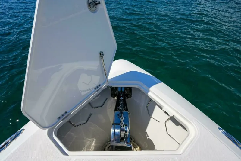 Slide: The Image of Solace 41 Bow 2021 Solace 41 Center Console - 7655756