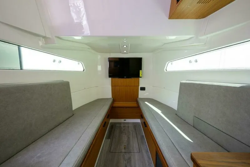 Slide: The Image of Solace 41 Cabin 2021 Solace 41 Center Console - 7655750