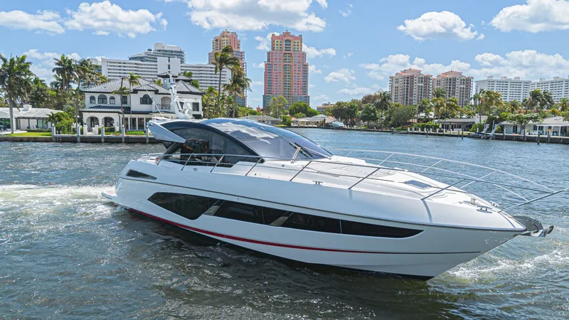 Slide: The Image of Sunseeker Predator 60 EVO 2021 - 6254406